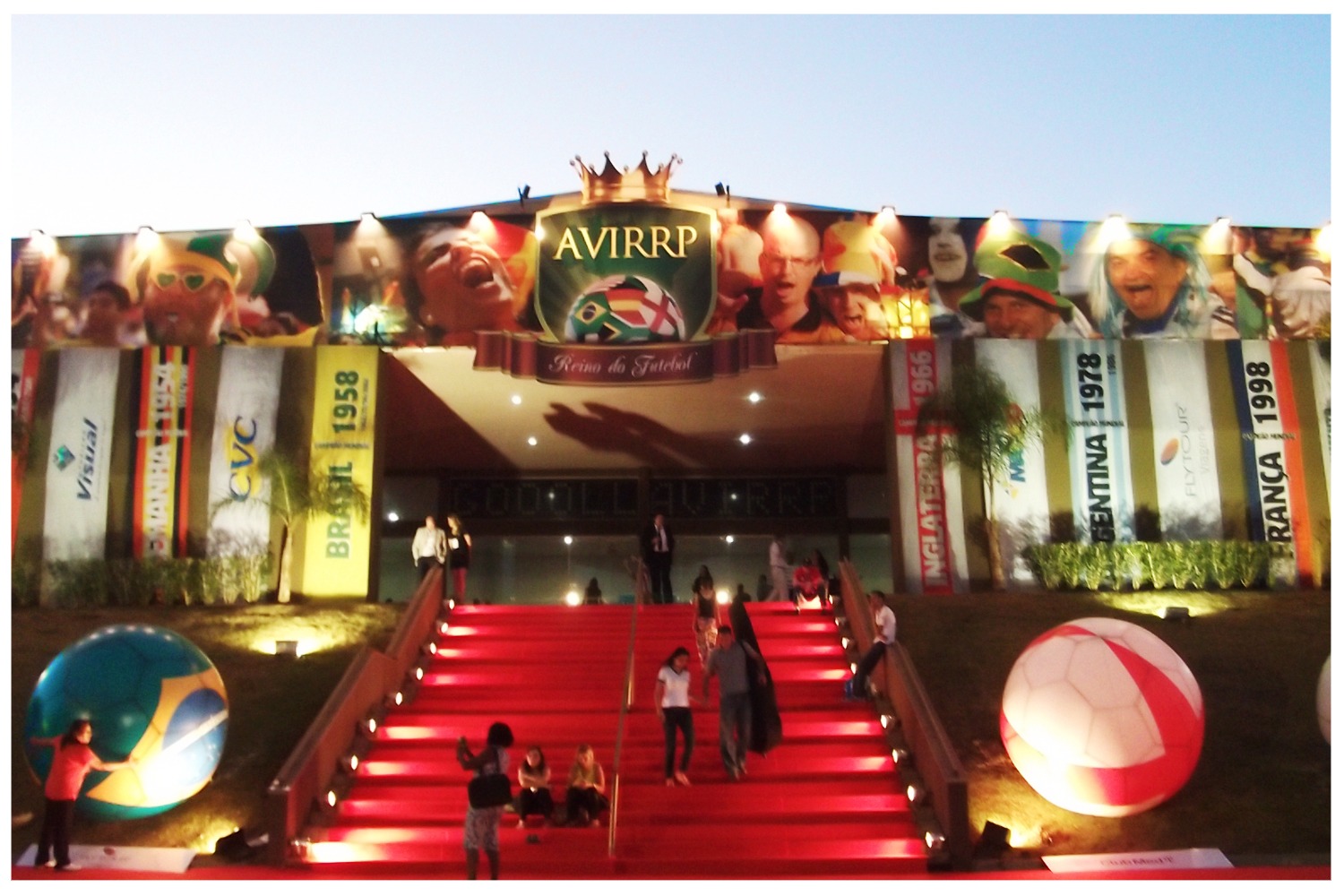 Entrada da Feira AVIRRP 2012, em Ribeirão Preto (São Paulo).